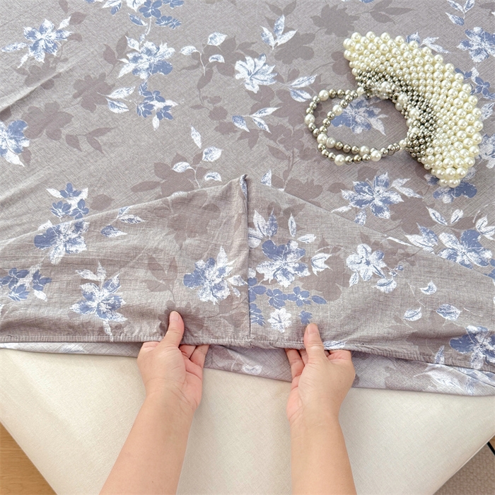 91家纺网 家纺一手货源 找家纺 梦舒羽 2025新款原麻床笠机洗家用防滑透气四季款床罩床垫床单保护套 漫步花丛-蓝