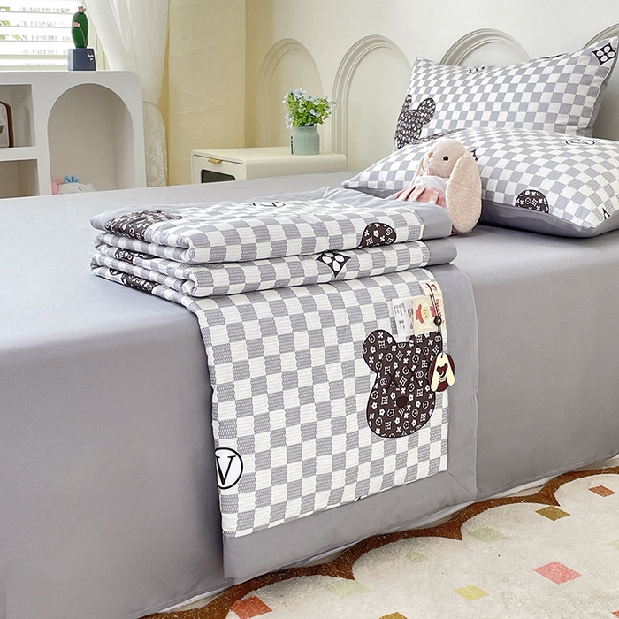 91家纺网 家纺一手货源 找家纺 （总）梵克保罗 2025新款全棉夏被碎花卡通小清新简约纯棉夏凉被夏被四件套三件套