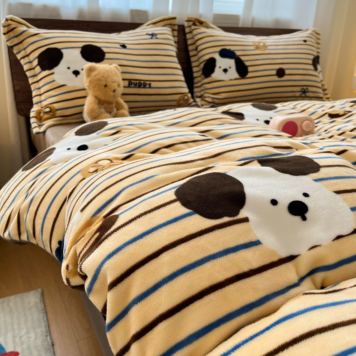 91家纺网 家纺一手货源 找家纺 寻米 2025新款高克重加厚保暖牛奶绒四件套-第一批 海德堡小狗