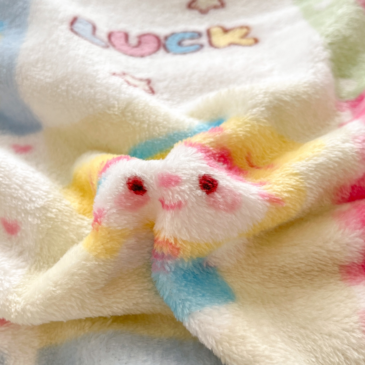 91家纺网 家纺一手货源 找家纺 寻米 2025新款高克重加厚保暖牛奶绒四件套-第一批 恋爱日记