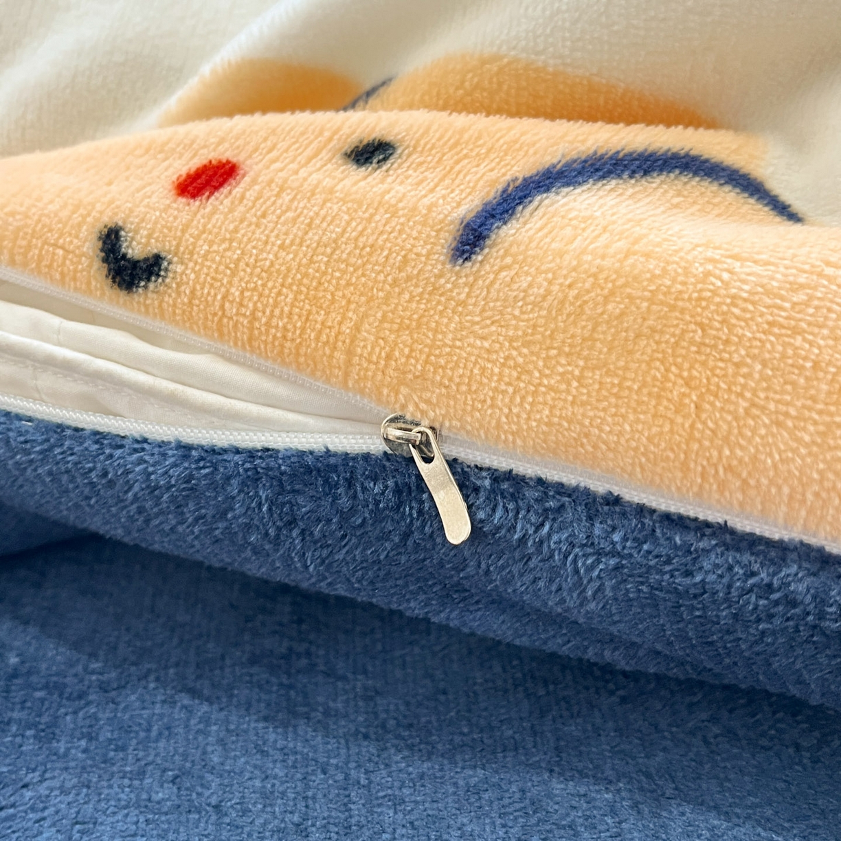 91家纺网 家纺一手货源 找家纺 寻米 2025新款高克重加厚保暖牛奶绒四件套-第一批 奇奇莫拉-蓝色