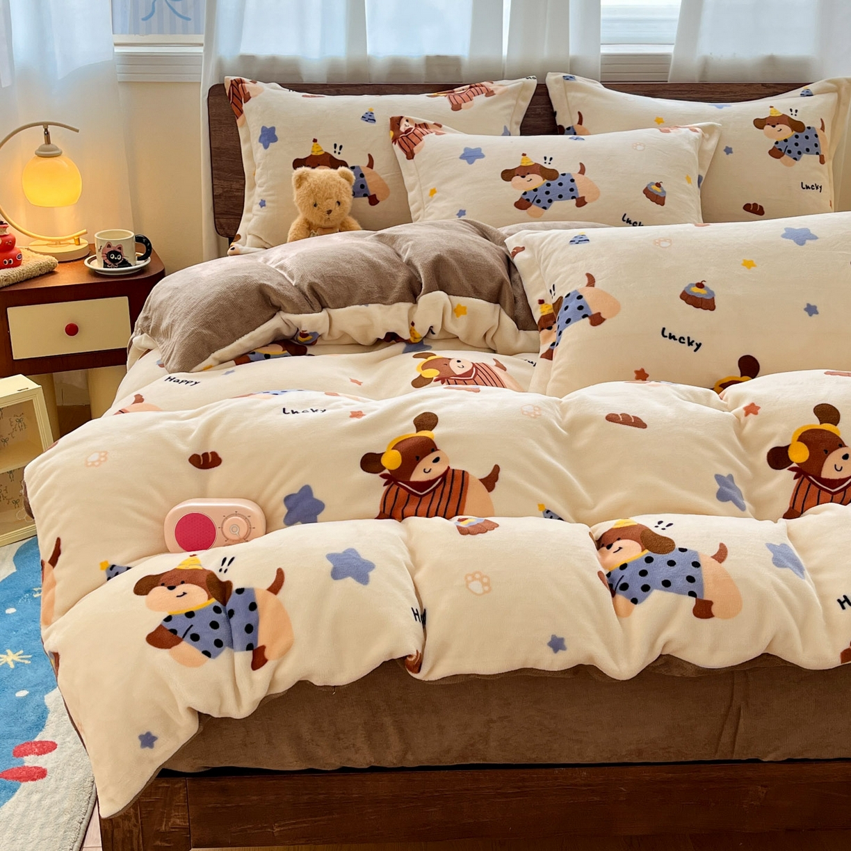 91家纺网 家纺一手货源 找家纺 寻米 2025新款高克重加厚保暖牛奶绒四件套-第一批 摇滚星球