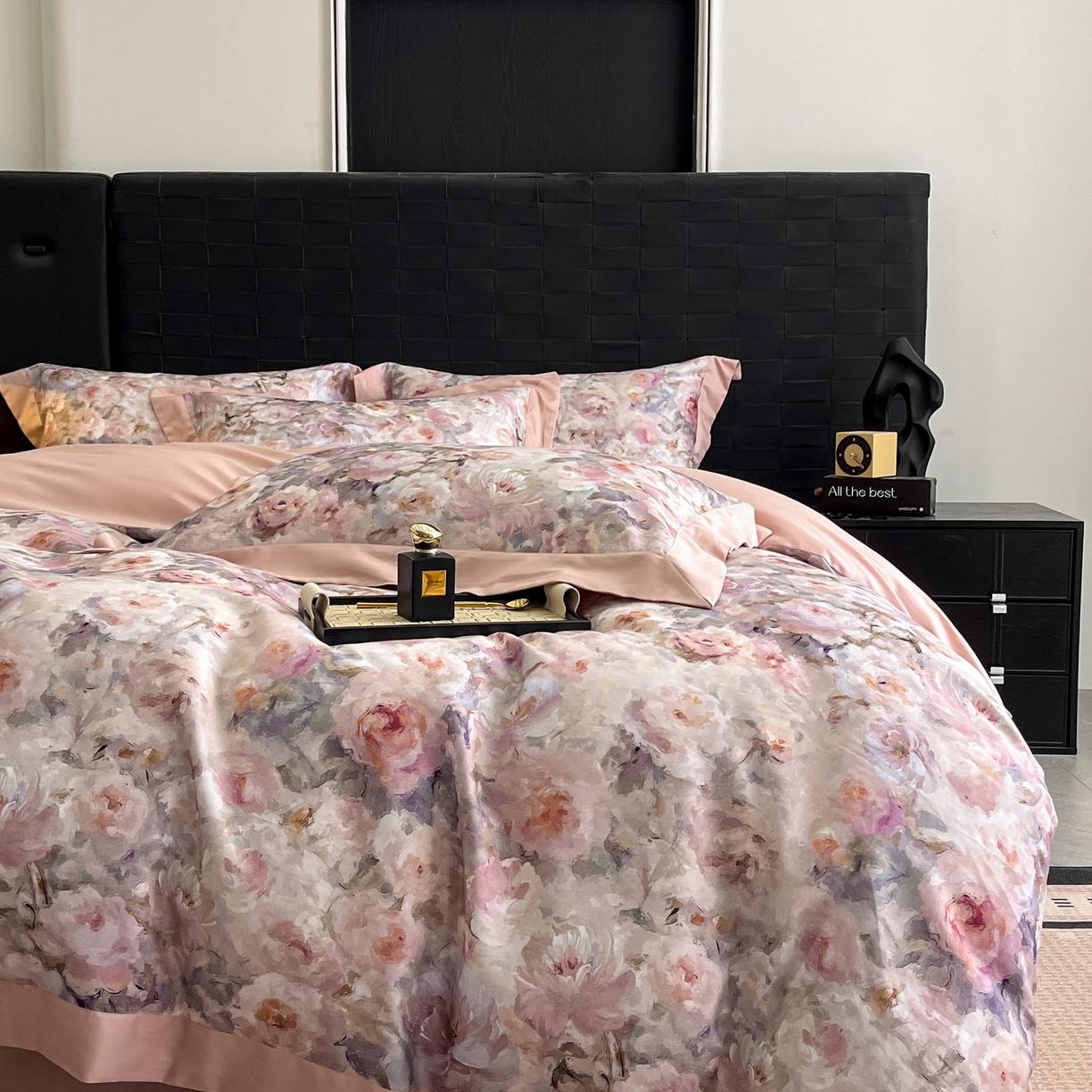 91家纺网 家纺一手货源 找家纺 （总）慕晨 2025新款65%莱赛尔32%棉全棉磨毛数码印花宽边高级简奢款中高端四件套直播热款