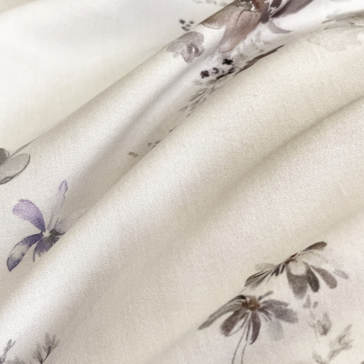 91家纺网 家纺一手货源 找家纺 慕晨 2025新款65%莱赛尔32%棉全棉磨毛数码印花宽边高级简奢款中高端四件套直播热款 涧芳