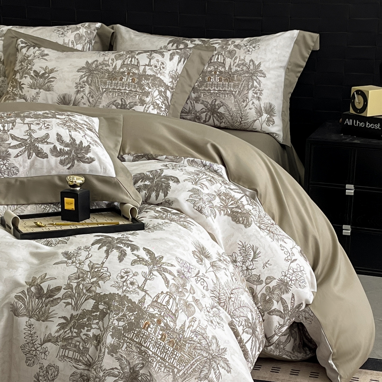 91家纺网 家纺一手货源 找家纺 慕晨 2025新款65%莱赛尔32%棉全棉磨毛数码印花宽边高级简奢款中高端四件套直播热款 景行