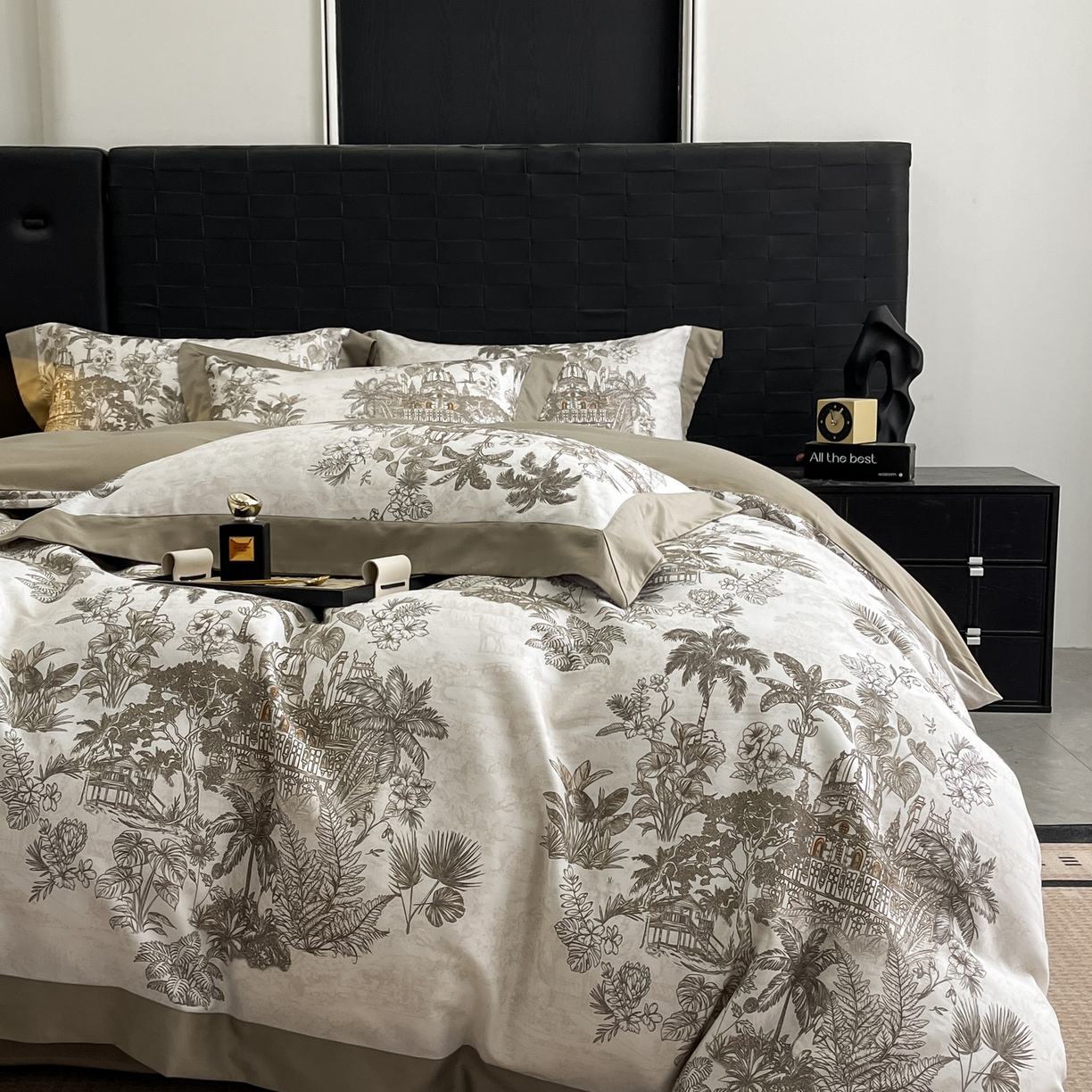 91家纺网 家纺一手货源 找家纺 慕晨 2025新款65%莱赛尔32%棉全棉磨毛数码印花宽边高级简奢款中高端四件套直播热款 景行