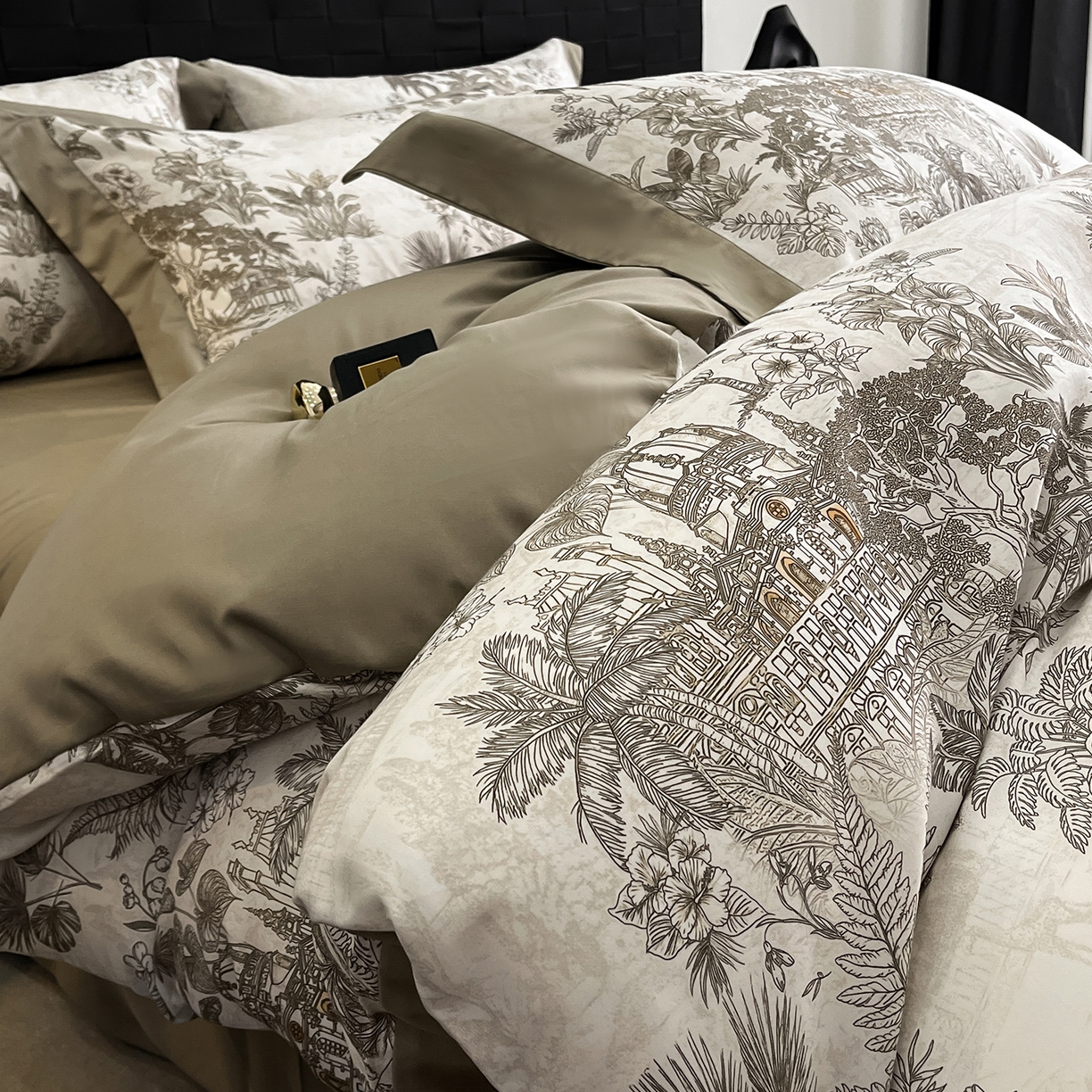 91家纺网 家纺一手货源 找家纺 慕晨 2025新款65%莱赛尔32%棉全棉磨毛数码印花宽边高级简奢款中高端四件套直播热款 景行