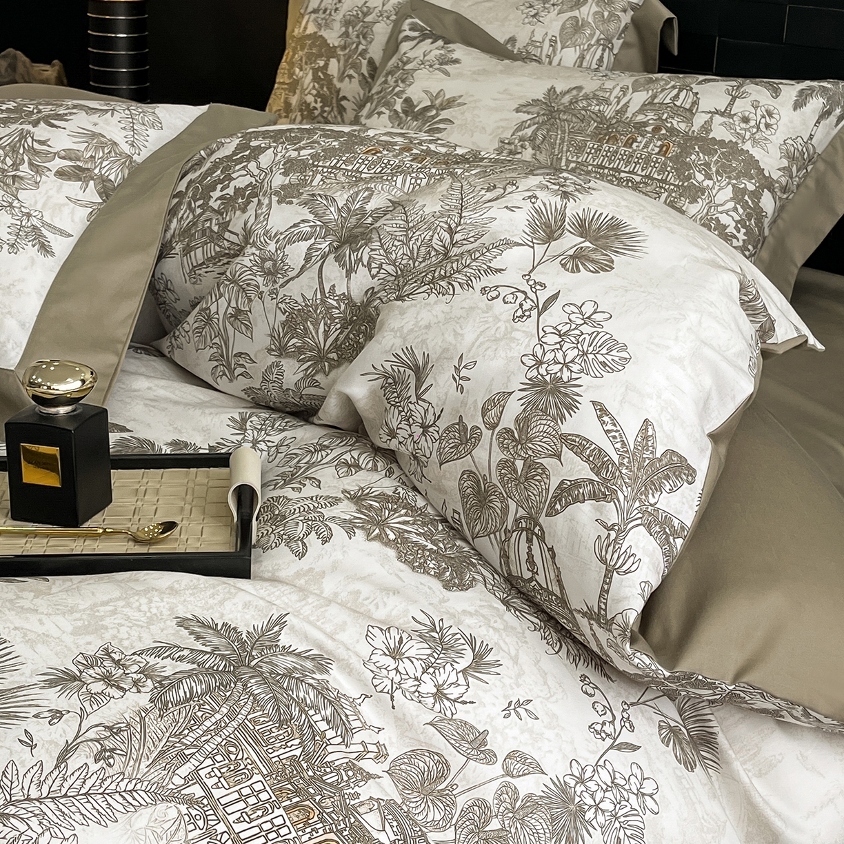 91家纺网 家纺一手货源 找家纺 慕晨 2025新款65%莱赛尔32%棉全棉磨毛数码印花宽边高级简奢款中高端四件套直播热款 景行