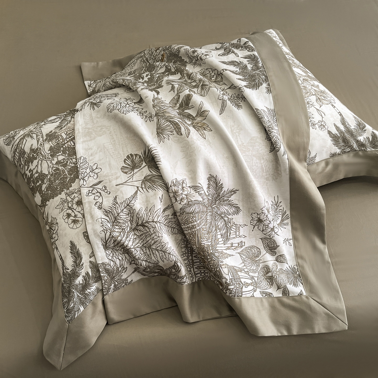 91家纺网 家纺一手货源 找家纺 慕晨 2025新款65%莱赛尔32%棉全棉磨毛数码印花宽边高级简奢款中高端四件套直播热款 景行