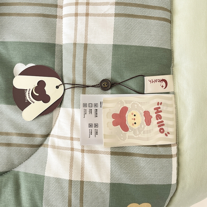 91家纺网 家纺一手货源 找家纺 梵克保罗 2025新款全棉夏被碎花卡通小清新简约纯棉夏凉被夏被四件套三件套 爱心格绿