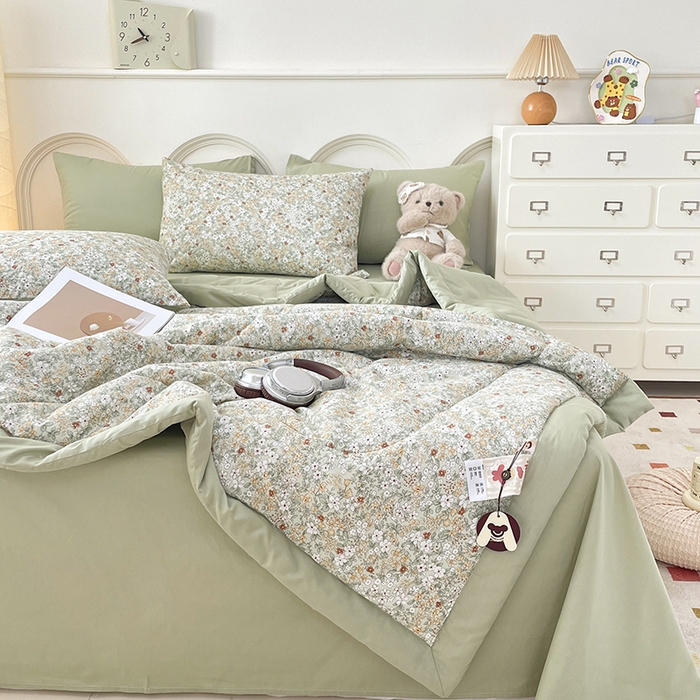 91家纺网 家纺一手货源 找家纺 梵克保罗 2025新款全棉夏被碎花卡通小清新简约纯棉夏凉被夏被四件套三件套 繁花似锦绿