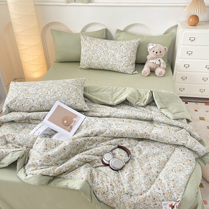 91家纺网 家纺一手货源 找家纺 梵克保罗 2025新款全棉夏被碎花卡通小清新简约纯棉夏凉被夏被四件套三件套 繁花似锦绿