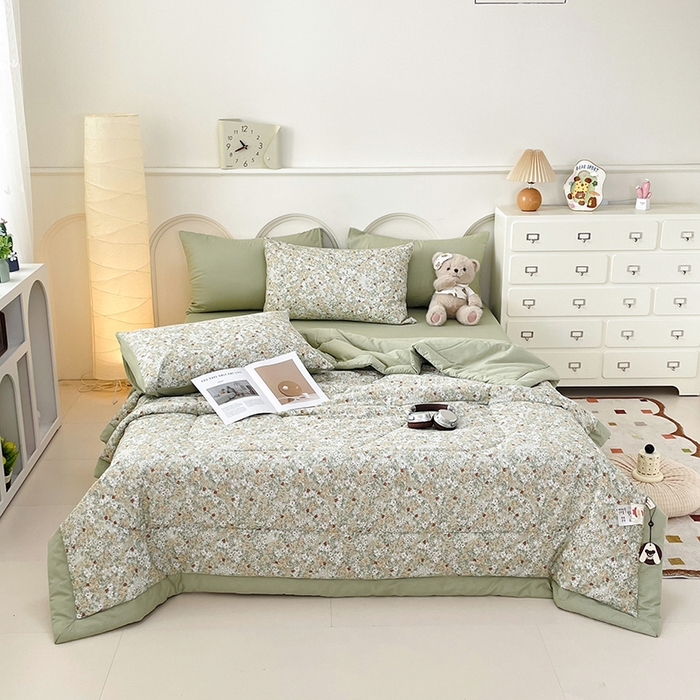 91家纺网 家纺一手货源 找家纺 梵克保罗 2025新款全棉夏被碎花卡通小清新简约纯棉夏凉被夏被四件套三件套 繁花似锦绿