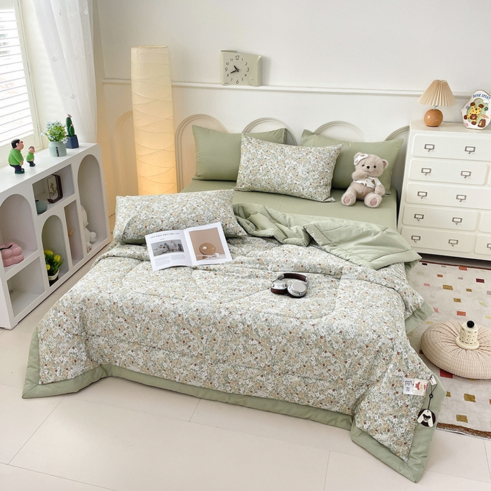 91家纺网 家纺一手货源 找家纺 梵克保罗 2025新款全棉夏被碎花卡通小清新简约纯棉夏凉被夏被四件套三件套 繁花似锦绿