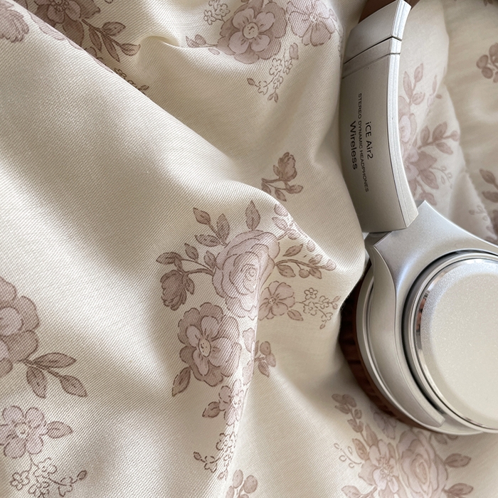 91家纺网 家纺一手货源 找家纺 梵克保罗 2025新款全棉夏被碎花卡通小清新简约纯棉夏凉被夏被四件套三件套 合金欢