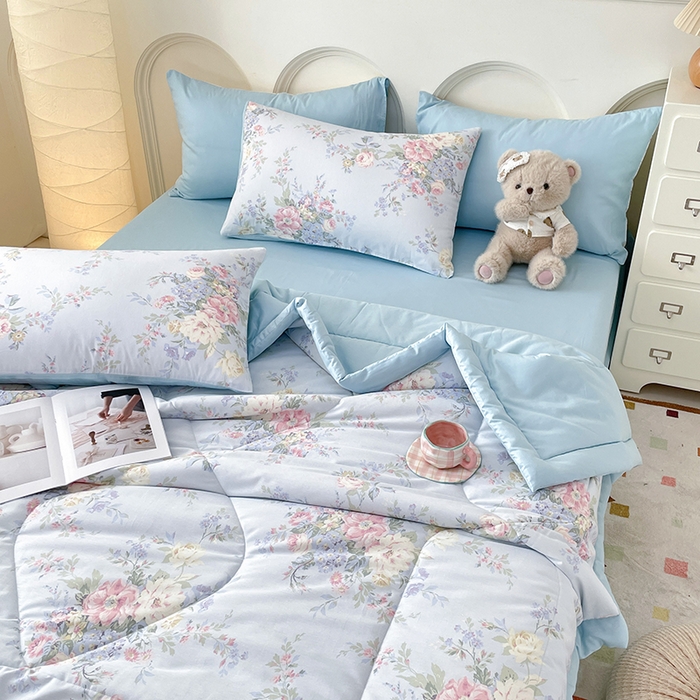 91家纺网 家纺一手货源 找家纺 梵克保罗 2025新款全棉夏被碎花卡通小清新简约纯棉夏凉被夏被四件套三件套 花团锦簇