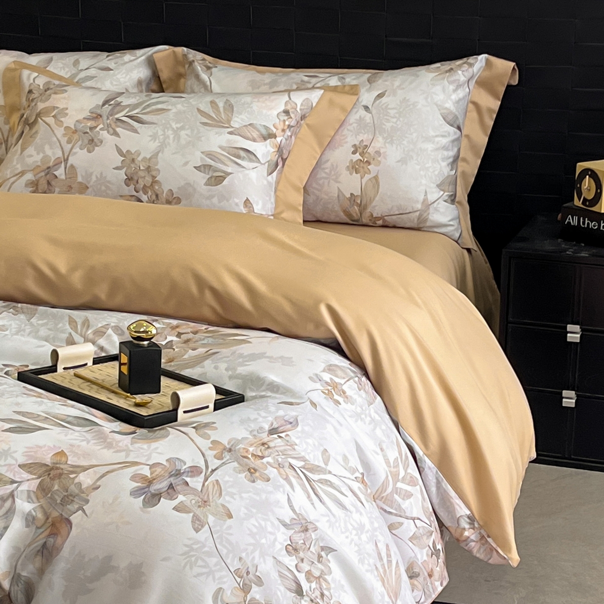 91家纺网 家纺一手货源 找家纺 慕晨 2025新款65%莱赛尔32%棉全棉磨毛数码印花宽边高级简奢款中高端四件套直播热款 砚禾