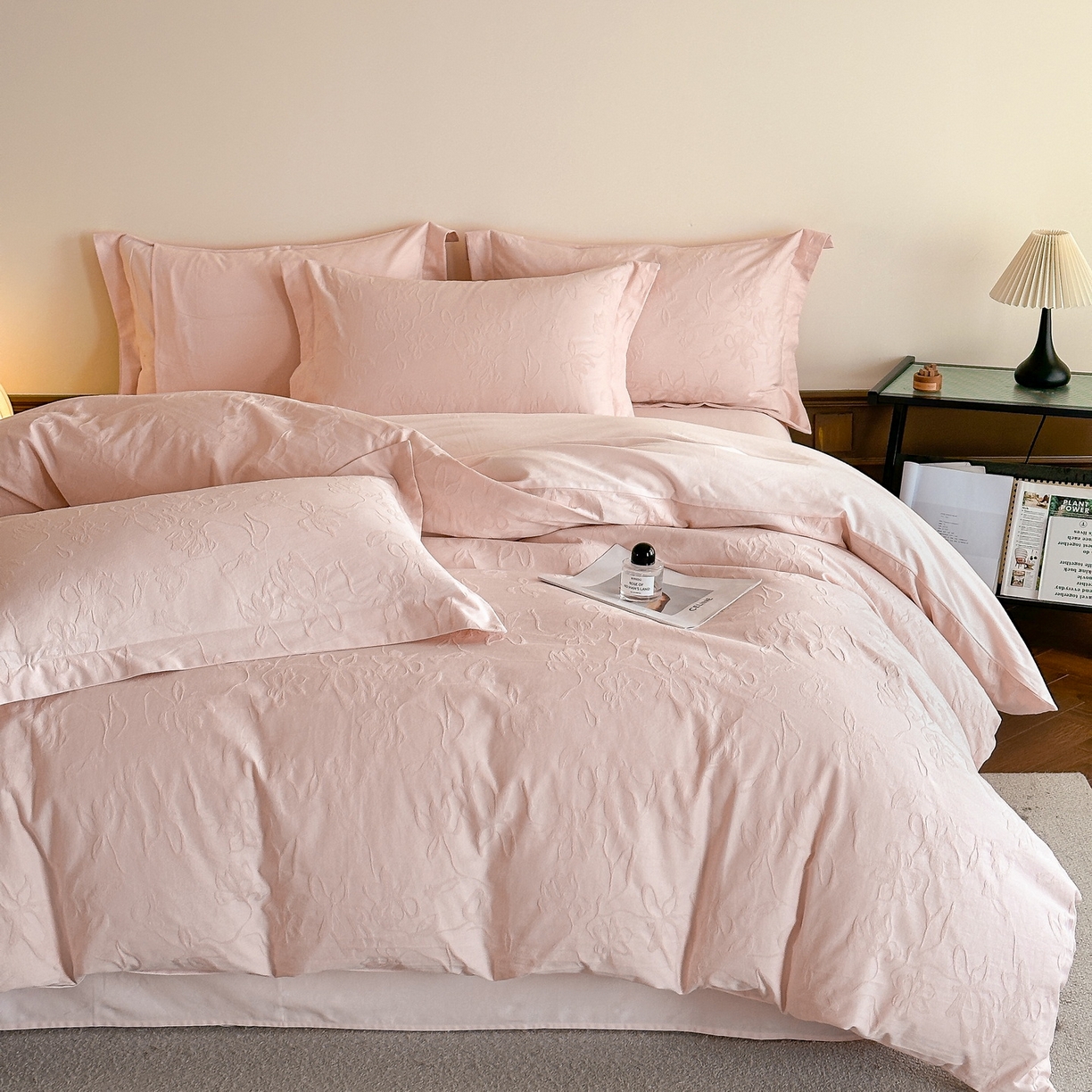 91家纺网 家纺一手货源 找家纺 （总）慕晨 2025新款全棉提花磨毛四件套高级简奢款中高端4件套直播热款