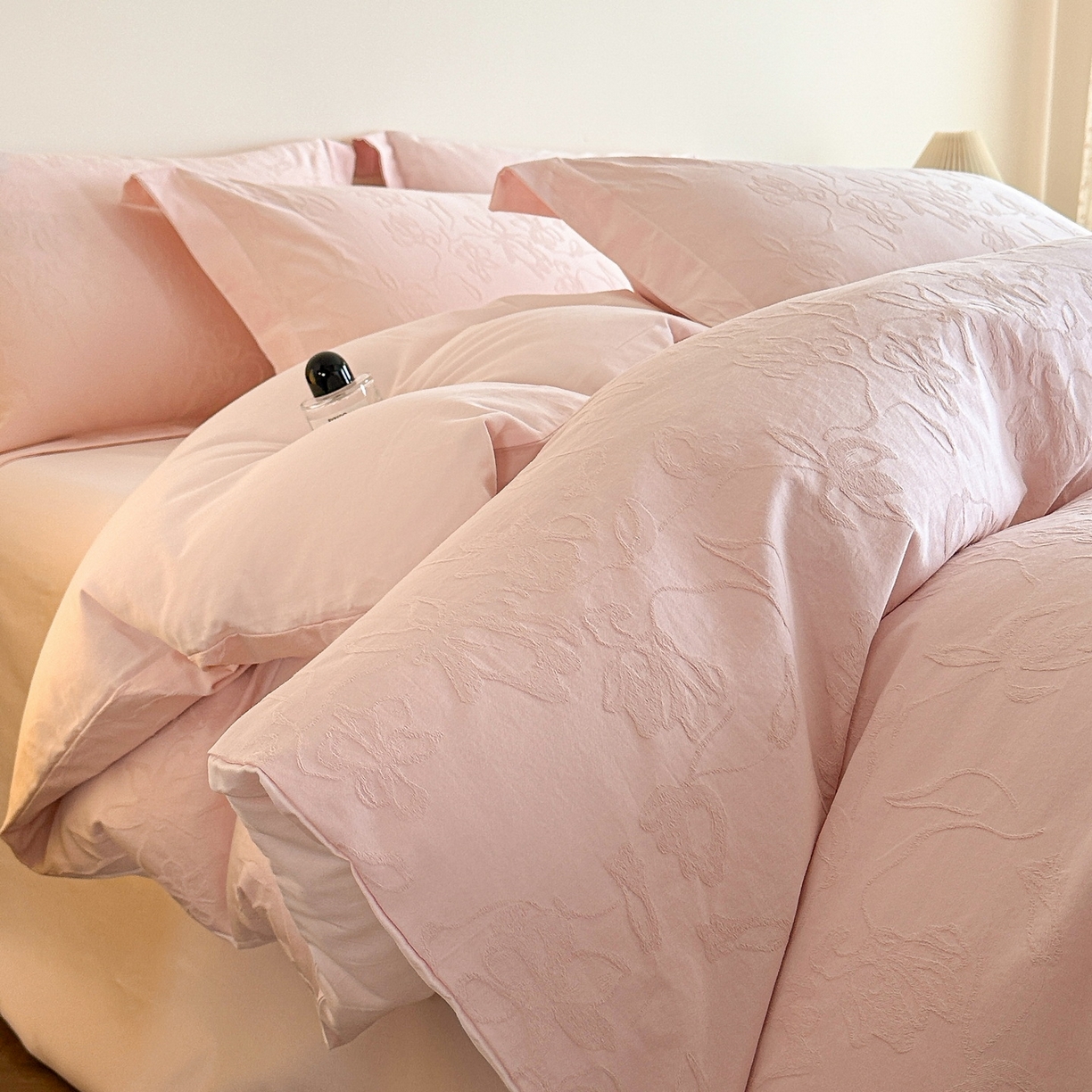 91家纺网 家纺一手货源 找家纺 （总）慕晨 2025新款全棉提花磨毛四件套高级简奢款中高端4件套直播热款