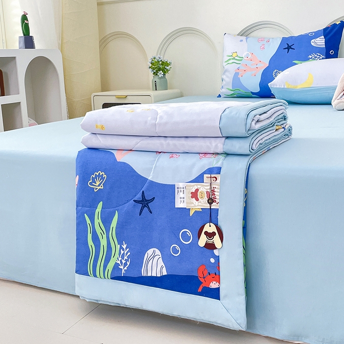 91家纺网 家纺一手货源 找家纺 梵克保罗 2025新款全棉夏被碎花卡通小清新简约纯棉夏凉被夏被四件套三件套 鲸鱼