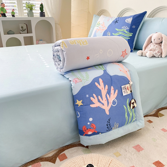 91家纺网 家纺一手货源 找家纺 梵克保罗 2025新款全棉夏被碎花卡通小清新简约纯棉夏凉被夏被四件套三件套 鲸鱼