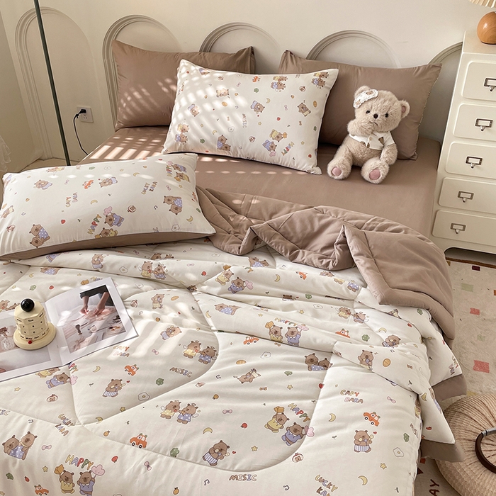 91家纺网 家纺一手货源 找家纺 梵克保罗 2025新款全棉夏被碎花卡通小清新简约纯棉夏凉被夏被四件套三件套 卡皮吧啦