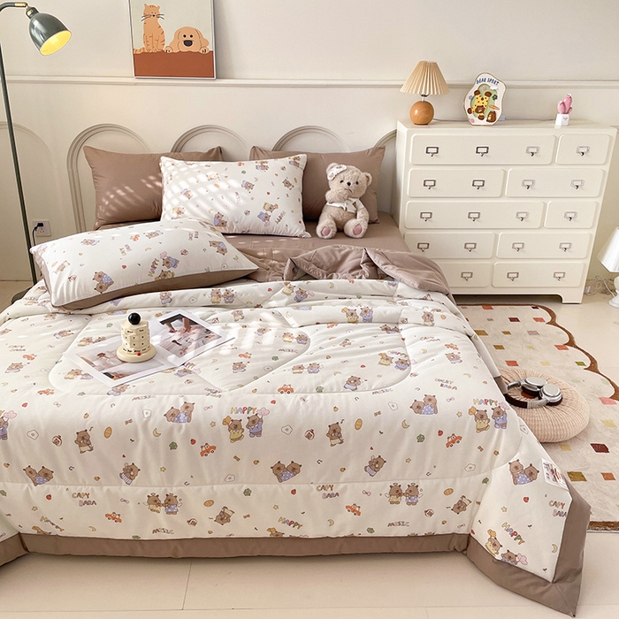 91家纺网 家纺一手货源 找家纺 梵克保罗 2025新款全棉夏被碎花卡通小清新简约纯棉夏凉被夏被四件套三件套 卡皮吧啦