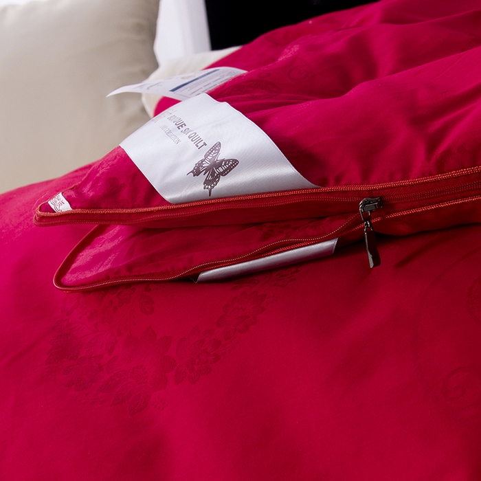 91家纺网 家纺一手货源 找家纺 鑫田家纺 2025新款60支纯棉蚕丝被100%柞蚕丝被夏被春秋被冬被礼品被子桑蚕丝被 红