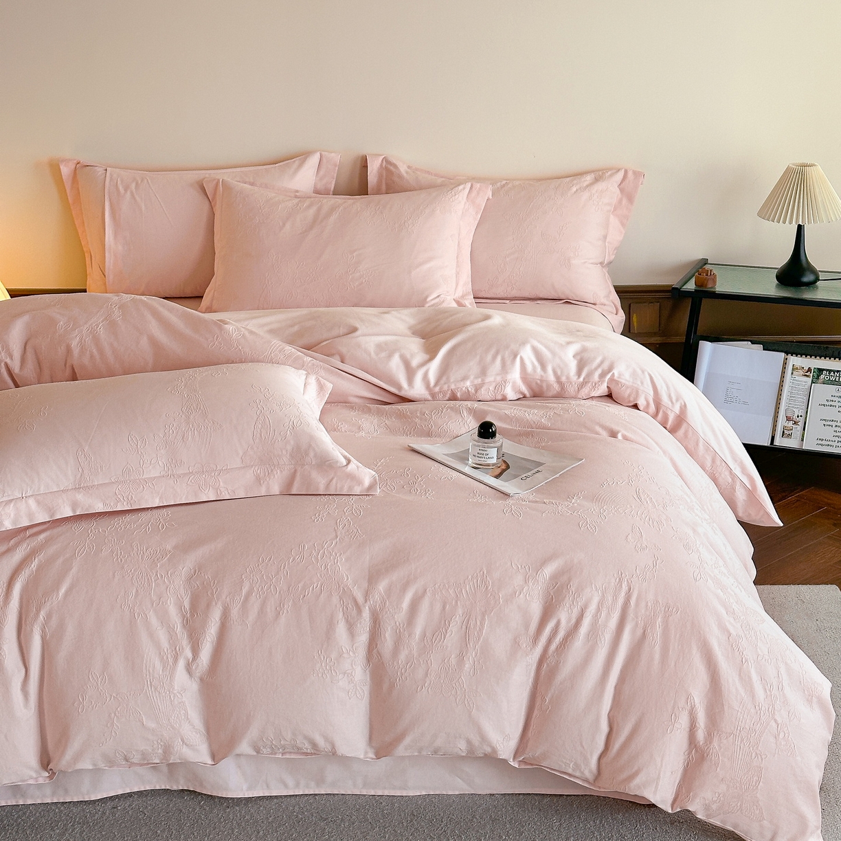 91家纺网 家纺一手货源 找家纺 慕晨 2025新款全棉提花磨毛四件套高级简奢款中高端4件套直播热款 茧柔