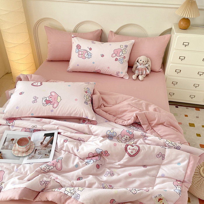 91家纺网 家纺一手货源 找家纺 梵克保罗 2025新款全棉夏被碎花卡通小清新简约纯棉夏凉被夏被四件套三件套 美乐乐蒂