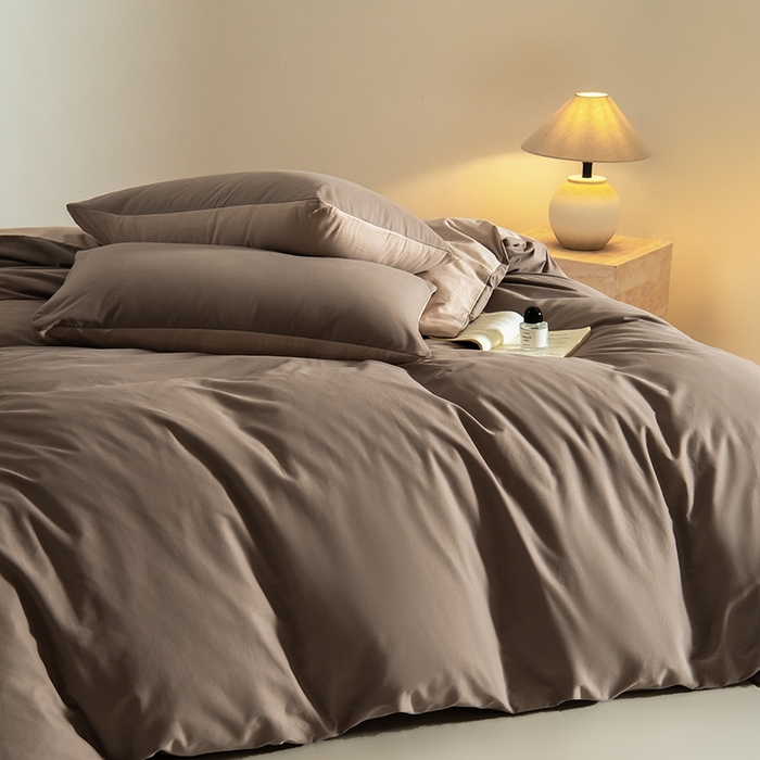 91家纺网 家纺一手货源 找家纺 Mr.pig猪先生水洗棉 2025新款贡缎长绒棉全棉纯棉贡缎磨毛单被套150*200*230加大单被套学生 沙尘灰+奶茶香槟