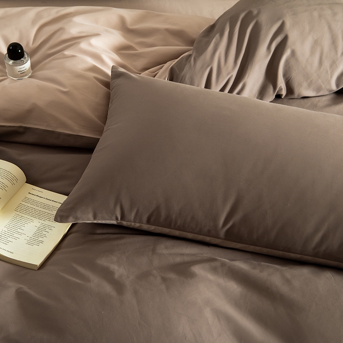 91家纺网 家纺一手货源 找家纺 Mr.pig猪先生水洗棉 2025新款贡缎长绒棉全棉纯棉贡缎磨毛单被套150*200*230加大单被套学生 沙尘灰+奶茶香槟