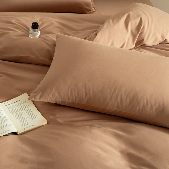 91家纺网 家纺一手货源 找家纺 Mr.pig猪先生水洗棉 2025新款贡缎长绒棉全棉纯棉贡缎磨毛单被套150*200*230加大单被套学生 太妃棕