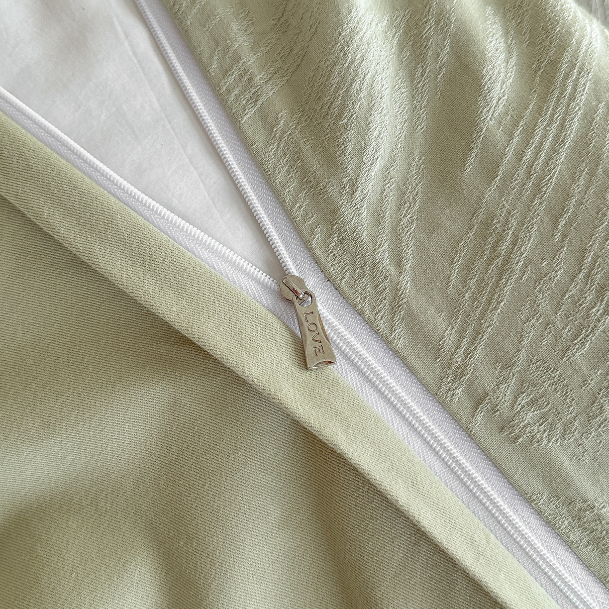 91家纺网 家纺一手货源 找家纺 慕晨 2025新款全棉提花磨毛四件套高级简奢款中高端4件套直播热款 棉语-绿