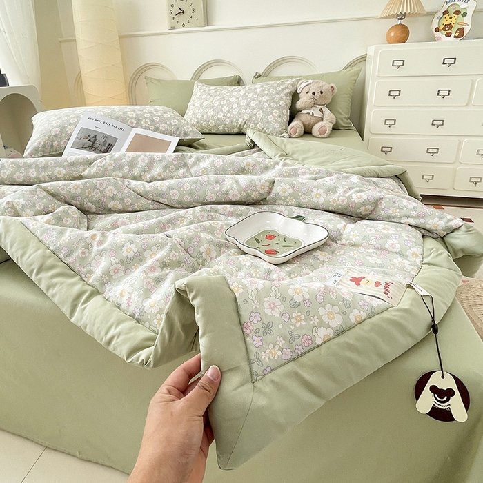 91家纺网 家纺一手货源 找家纺 梵克保罗 2025新款全棉夏被碎花卡通小清新简约纯棉夏凉被夏被四件套三件套 花