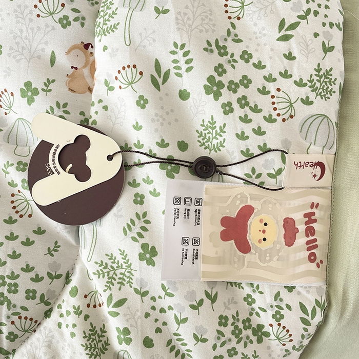 91家纺网 家纺一手货源 找家纺 梵克保罗 2025新款全棉夏被碎花卡通小清新简约纯棉夏凉被夏被四件套三件套 松鼠小鹿