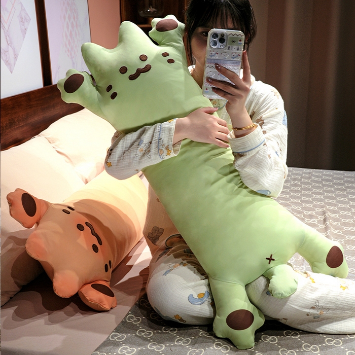 91家纺网 家纺一手货源 找家纺 仟亿莱 2025新款冰丝烤面包长条睡觉抱枕 枕头枕芯 芝士长条烤面包