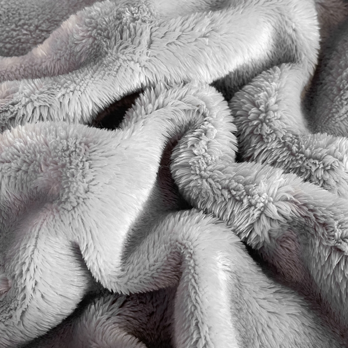 91家纺网 家纺一手货源 找家纺 梵克保罗 2025新款仿兔毛泡泡绒牛奶绒毛毯盖毯包边毛毯 银灰