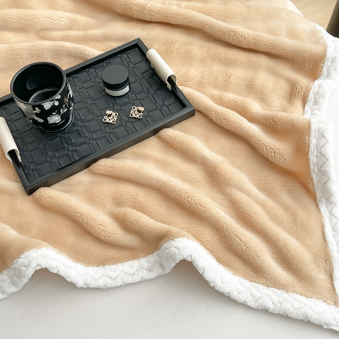 91家纺网 家纺一手货源 找家纺 梵克保罗 2025新款仿兔毛泡泡绒牛奶绒毛毯盖毯包边毛毯 驼色