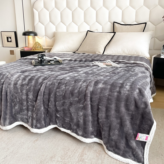 91家纺网 家纺一手货源 找家纺 梵克保罗 2025新款仿兔毛泡泡绒牛奶绒毛毯盖毯包边毛毯 深灰