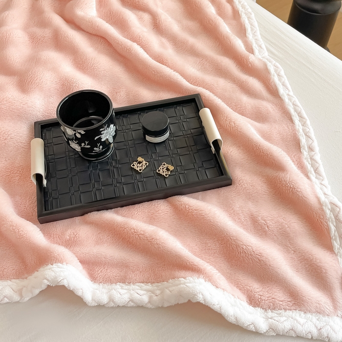 91家纺网 家纺一手货源 找家纺 梵克保罗 2025新款仿兔毛泡泡绒牛奶绒毛毯盖毯包边毛毯 粉色