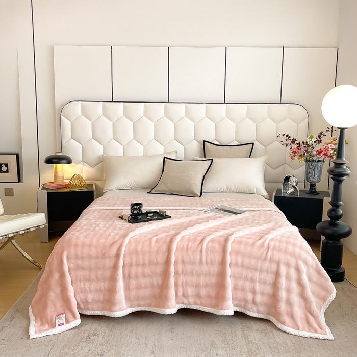 梵克保罗 2025新款仿兔毛泡泡绒牛奶绒毛毯盖毯包边毛毯 粉色