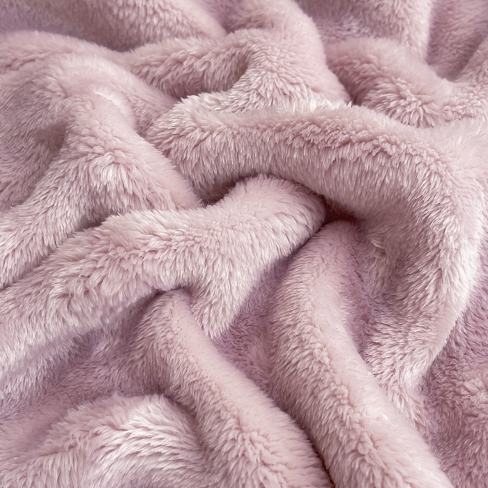 91家纺网 家纺一手货源 找家纺 梵克保罗 2025新款仿兔毛泡泡绒牛奶绒毛毯盖毯包边毛毯 香芋紫