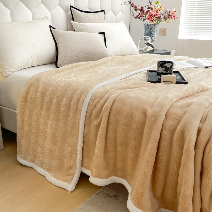 91家纺网 家纺一手货源 找家纺 梵克保罗 2025新款仿兔毛泡泡绒牛奶绒毛毯盖毯包边毛毯 驼色