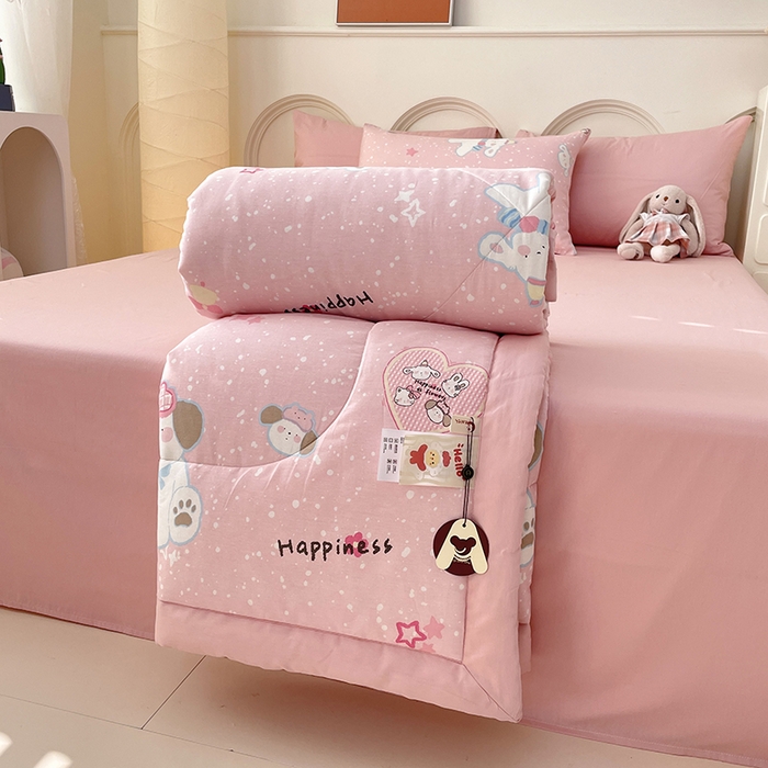 91家纺网 家纺一手货源 找家纺 梵克保罗 2025新款全棉夏被碎花卡通小清新简约纯棉夏凉被夏被四件套三件套 兔与狗