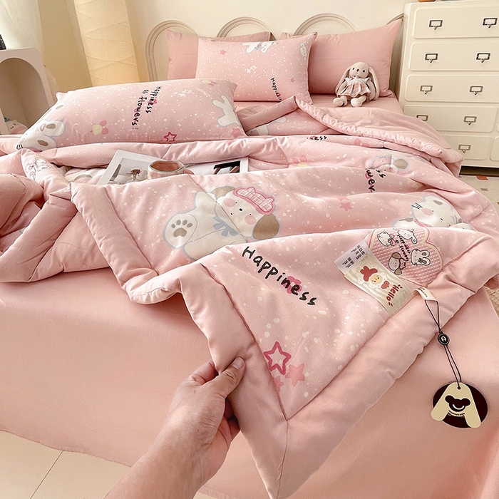 91家纺网 家纺一手货源 找家纺 梵克保罗 2025新款全棉夏被碎花卡通小清新简约纯棉夏凉被夏被四件套三件套 兔与狗