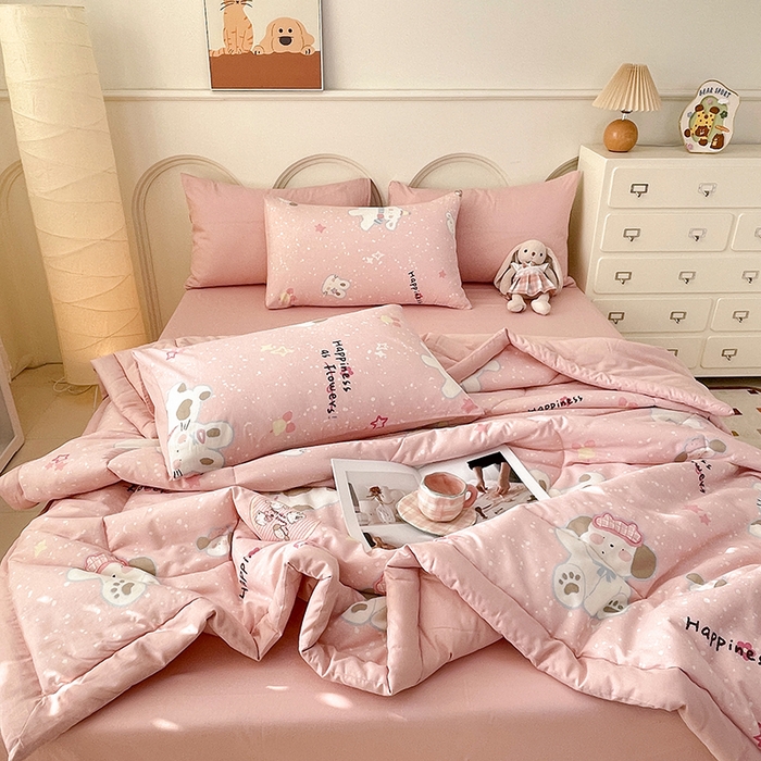 91家纺网 家纺一手货源 找家纺 梵克保罗 2025新款全棉夏被碎花卡通小清新简约纯棉夏凉被夏被四件套三件套 兔与狗