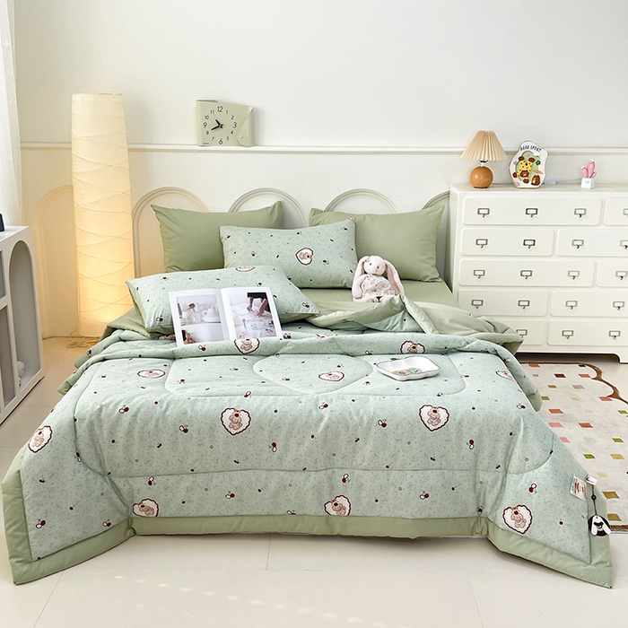 91家纺网 家纺一手货源 找家纺 梵克保罗 2025新款全棉夏被碎花卡通小清新简约纯棉夏凉被夏被四件套三件套 小可爱樱桃