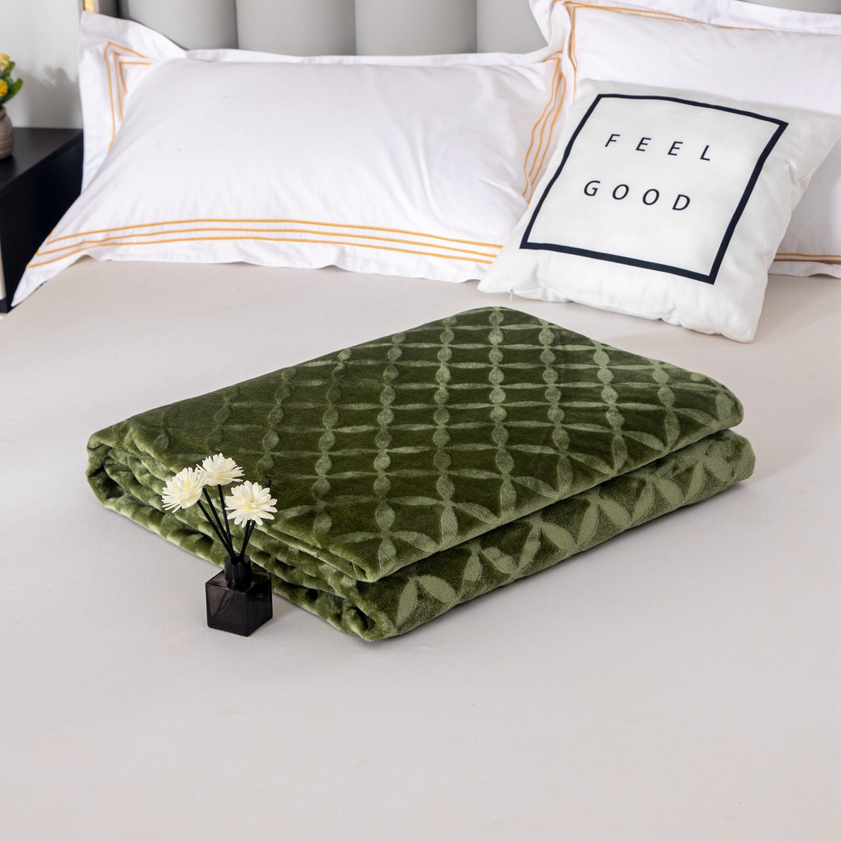 91家纺网 家纺一手货源 找家纺 梵克保罗 2025新款3D立体印花四季盖毯400克 铜钱绿