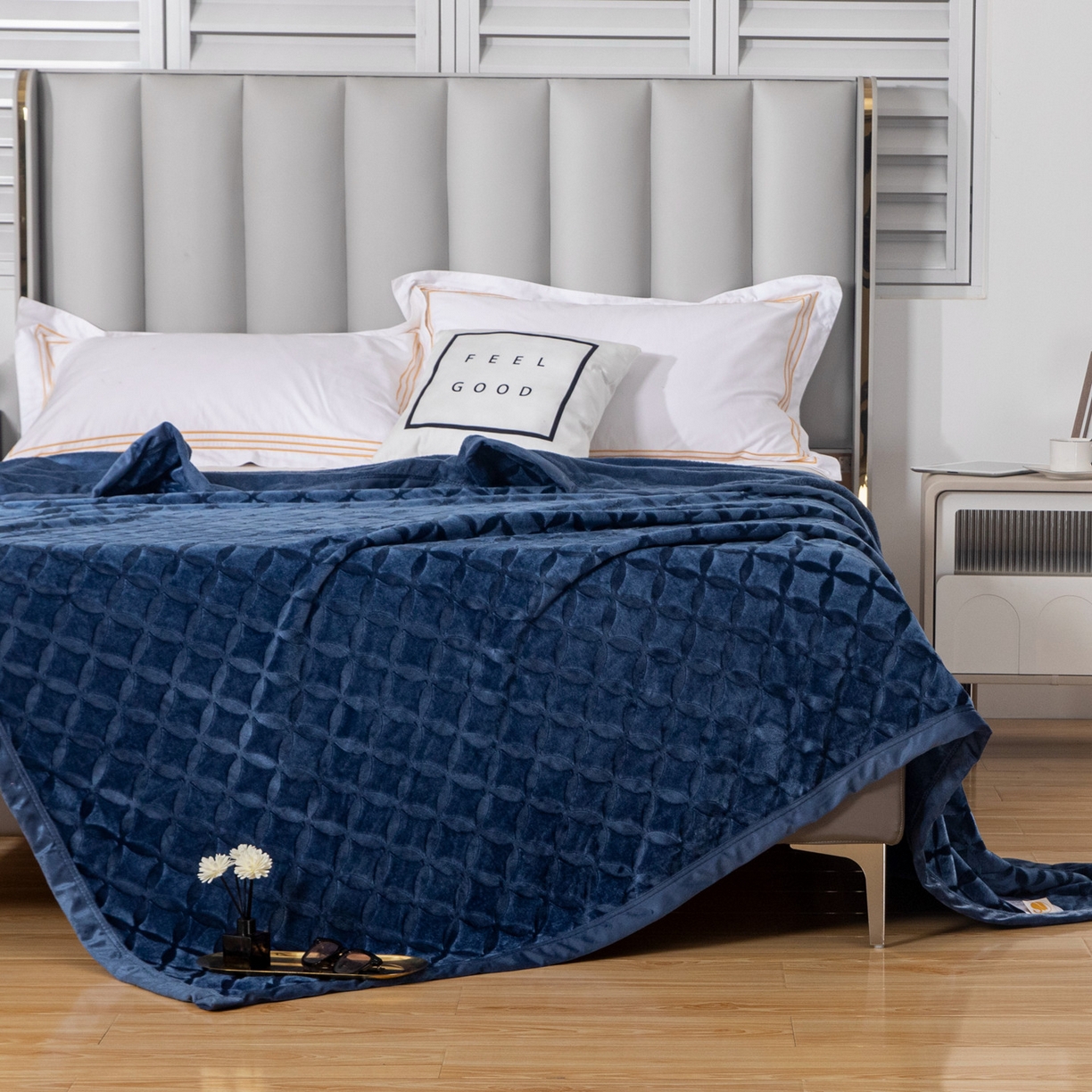 91家纺网 家纺一手货源 找家纺 梵克保罗 2025新款3D立体印花四季盖毯400克 铜钱蓝